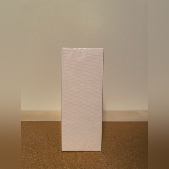 Eight & Bob Annicke Collection 2 - Picture 6 of 6